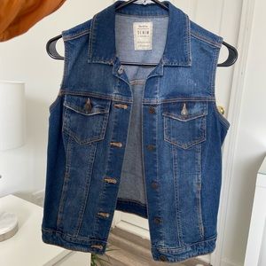 Bershka denim sleevles jacket